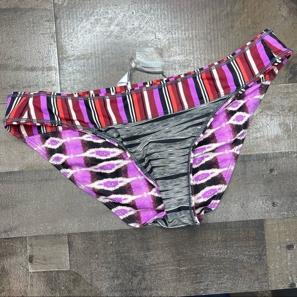 Athleta Ariel Tiki Bikini Set size Small - Picture 10 of 13